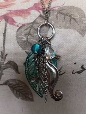 x Charm Necklace w/ Silver Seahorse, Blue Leaf & 5 other charms